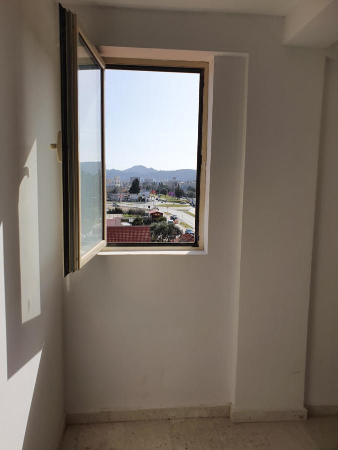 Aleksandar First Sea Line Apartment Bar Exterior photo